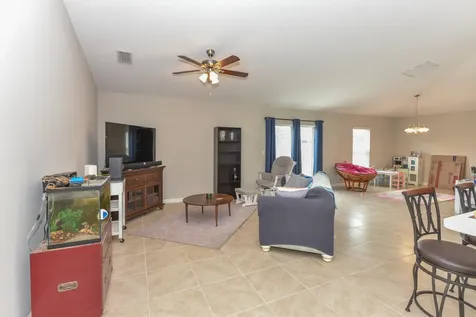 5865 Nw Mesa Circle Port Saint Lucie FL 34986