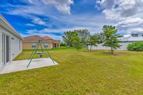 5865 Nw Mesa Circle Port Saint Lucie FL 34986