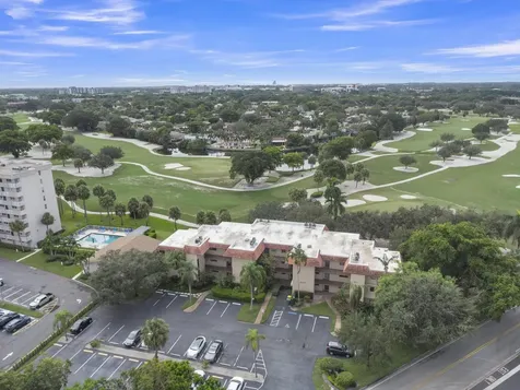 200 Jacaranda Country Club Drive Plantation FL 33324