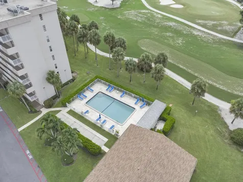 200 Jacaranda Country Club Drive Plantation FL 33324