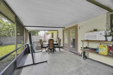 804 Holly Avenue Fort Pierce FL 34982