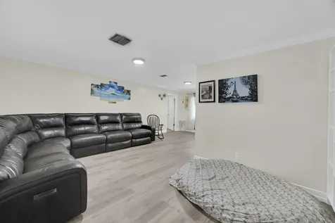 804 Holly Avenue Fort Pierce FL 34982