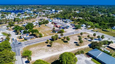 4878 SE Commerce Avenue Stuart FL 34997