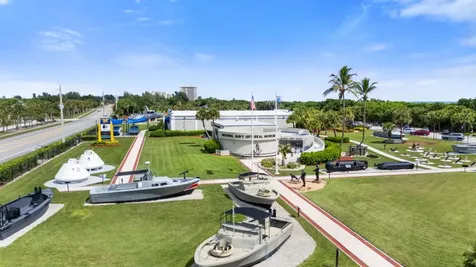 1912 Lynx Drive Hutchinson Island FL 34949