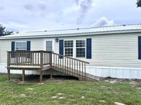 1067 Palm Court Okeechobee FL 34974