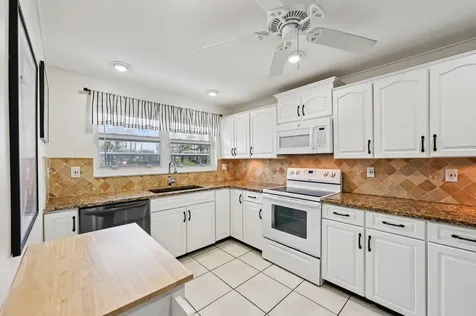 3224 S Ocean Boulevard Highland Beach FL 33487