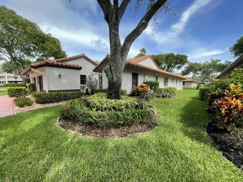 6157 Sunny Pointe Circle Delray Beach FL 33484
