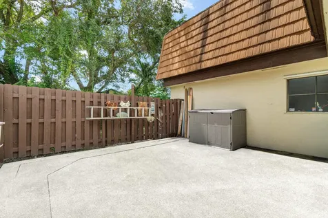 134 Weybridge Circle Royal Palm Beach FL 33411