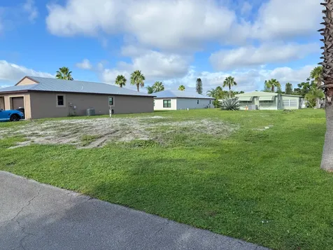 3 Palo Alto Lane Port Saint Lucie FL 34952