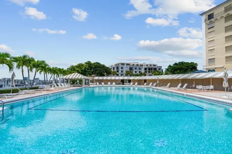 150 Bradley Place Palm Beach FL 33480