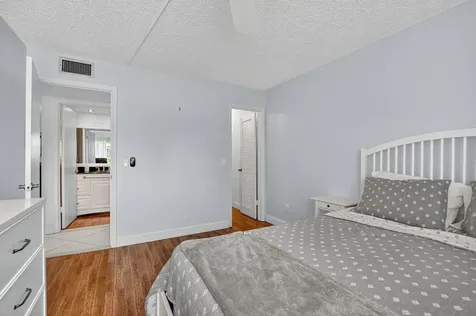 739 Normandy P Delray Beach FL 33484
