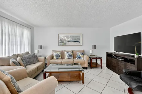 739 Normandy P Delray Beach FL 33484