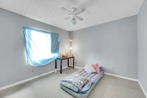 217 Se Village Drive Port Saint Lucie FL 34952
