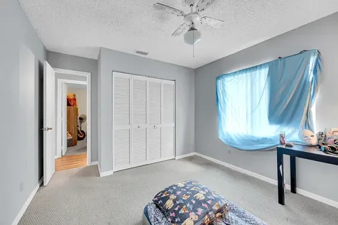 217 Se Village Drive Port Saint Lucie FL 34952