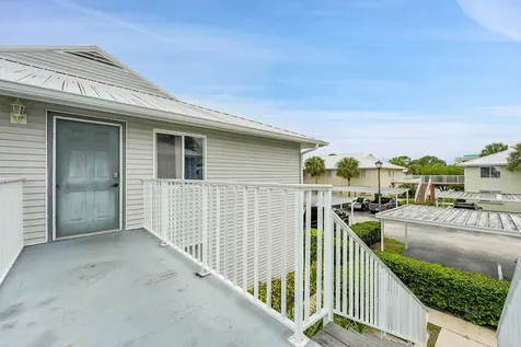 217 Se Village Drive Port Saint Lucie FL 34952