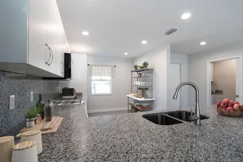 2 Se Hernando Lane Port Saint Lucie FL 34952