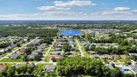 5488 NW Boydga Avenue Port Saint Lucie FL 34986