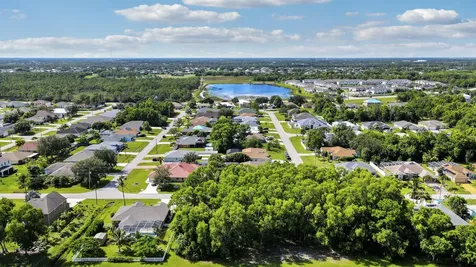 5488 NW Boydga Avenue Port Saint Lucie FL 34986