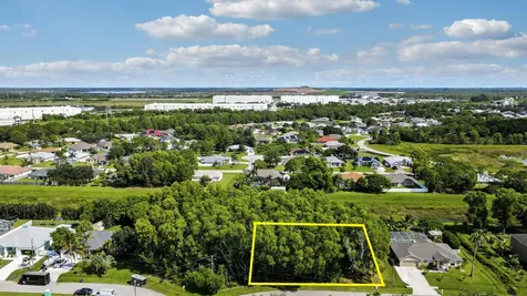 5488 NW Boydga Avenue Port Saint Lucie FL 34986