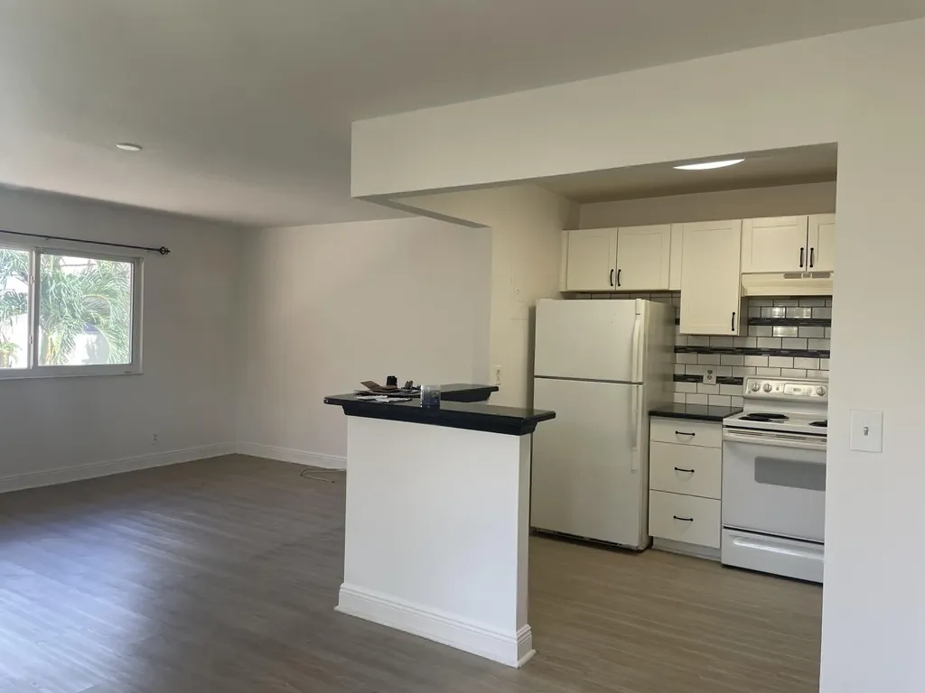 234 Saxony E Delray Beach FL 33446