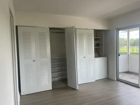 234 Saxony E Delray Beach FL 33446
