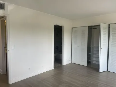 234 Saxony E Delray Beach FL 33446