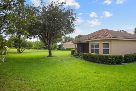 9004 Short Chip Circle Port Saint Lucie FL 34986