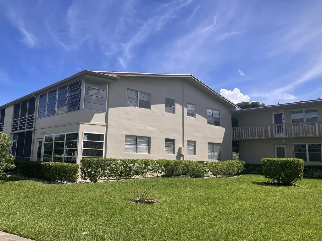 285 Northampton O West Palm Beach FL 33417