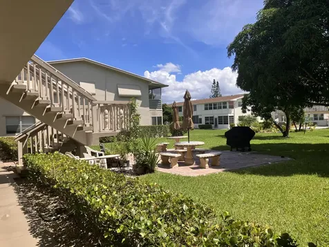 285 Northampton O West Palm Beach FL 33417