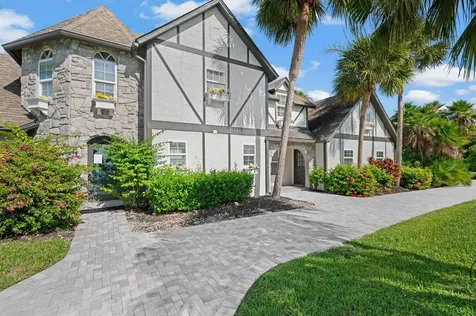 121 Queen Eugenia Court Fort Pierce FL 34949