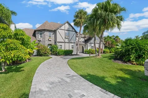 121 Queen Eugenia Court Fort Pierce FL 34949