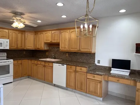 1260 Nw 20th Avenue Delray Beach FL 33445
