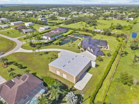 3561 Downwind Lane North Fort Myers FL 33917