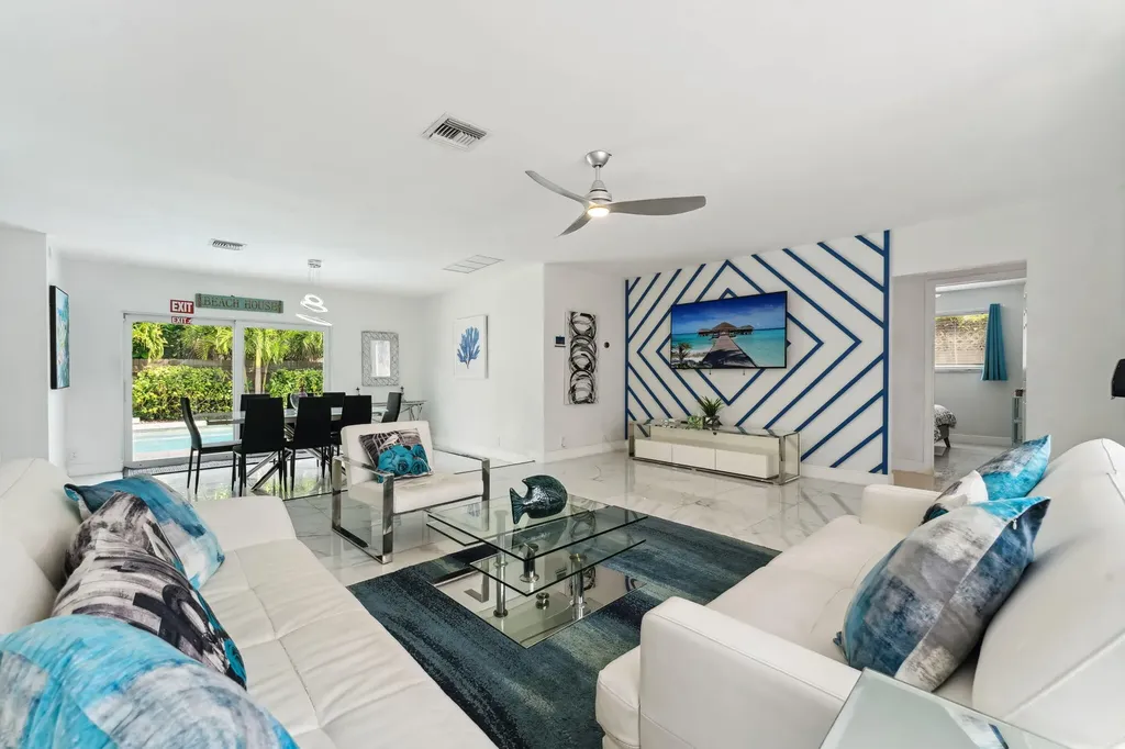 1243 Garfield Street Hollywood FL 33019