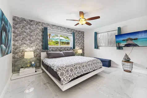 1243 Garfield Street Hollywood FL 33019