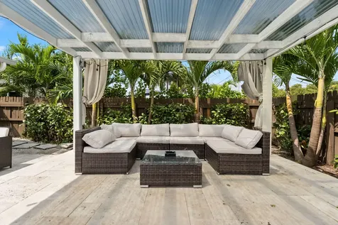 1243 Garfield Street Hollywood FL 33019