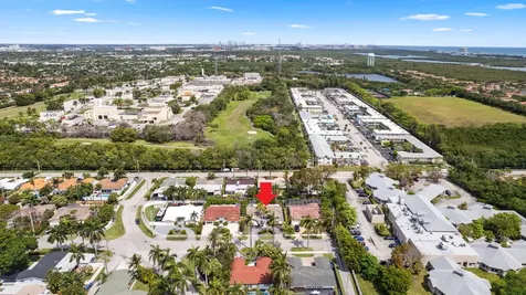 1243 Garfield Street Hollywood FL 33019