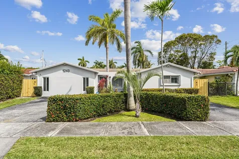 1243 Garfield Street Hollywood FL 33019
