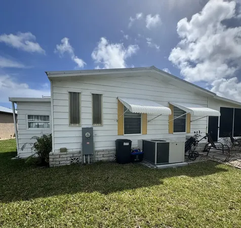 12 Ecuador Court Fort Pierce FL 34951