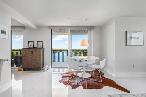 3912 S Ocean Boulevard Highland Beach FL 33487