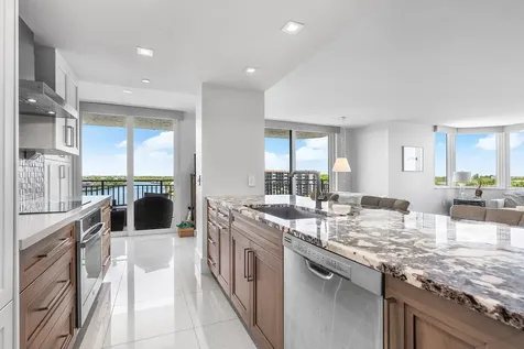 3912 S Ocean Boulevard Highland Beach FL 33487