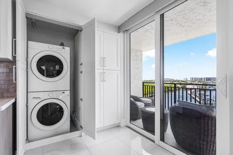3912 S Ocean Boulevard Highland Beach FL 33487