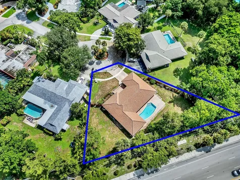 6935 Corto Circle Boca Raton FL 33433