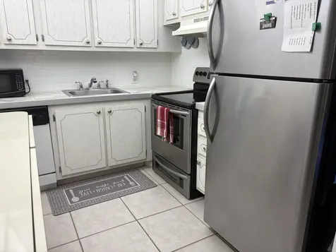 124 Dorset C Boca Raton FL 33434