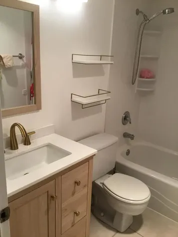 124 Dorset C Boca Raton FL 33434