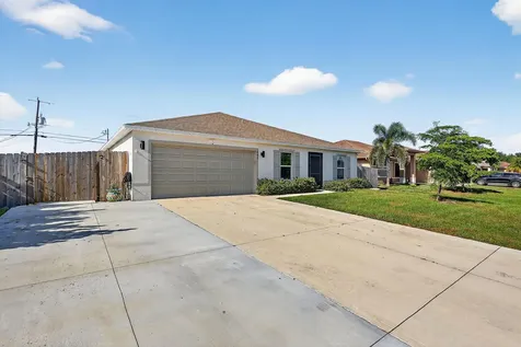 543 Sw Kabot Avenue Port Saint Lucie FL 34953