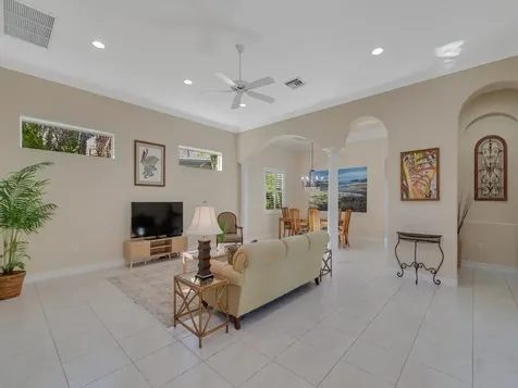 1208 Riverwind Circle Vero Beach FL 32967