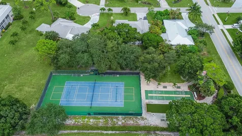 9480 Se Little Club Way Jupiter FL 33469