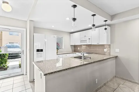 2191 Ne 1st Court Boynton Beach FL 33435