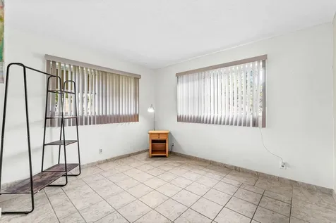 2191 Ne 1st Court Boynton Beach FL 33435